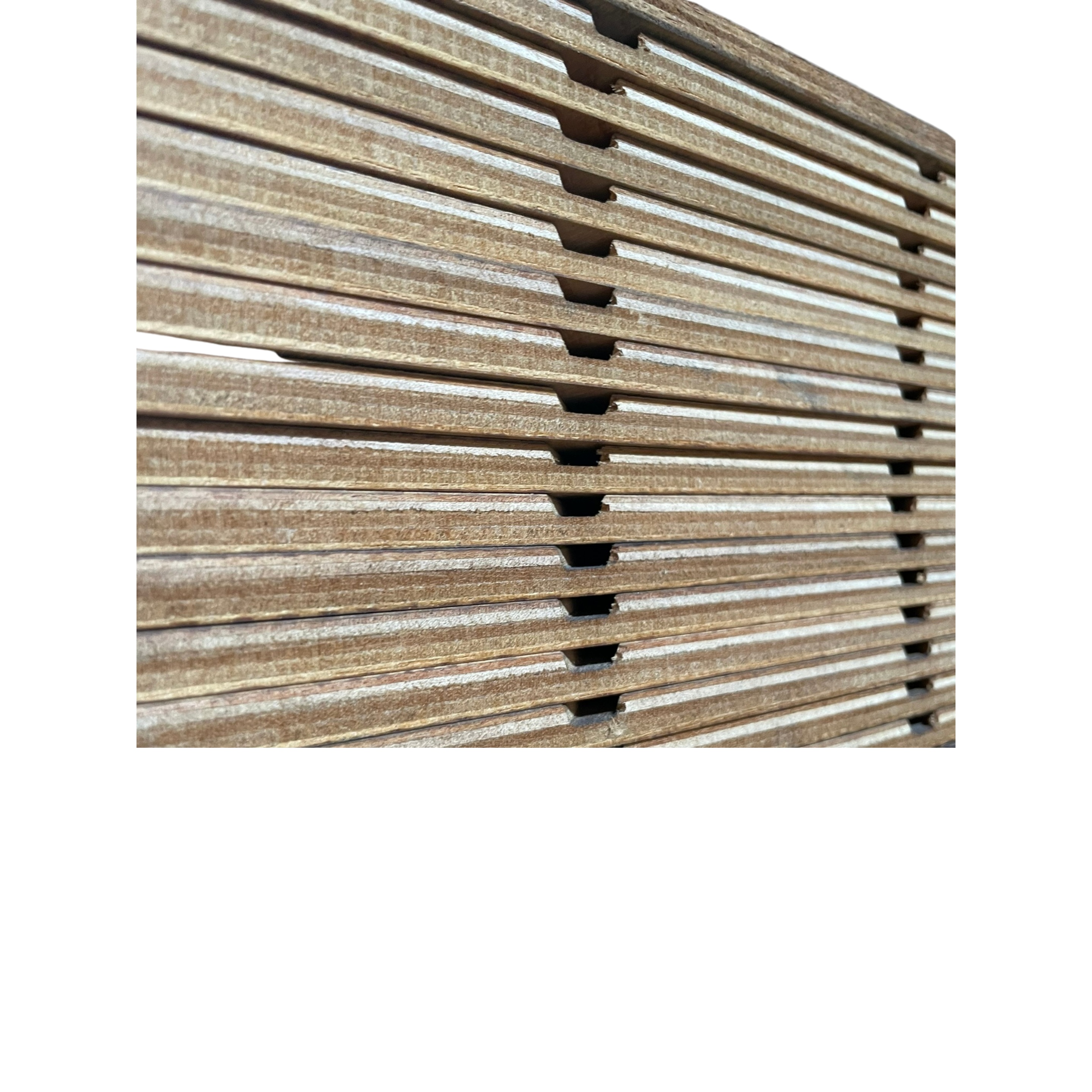 9,5 mm Weiß Chemie Sperrholzplatte - Okoume, diagonal genutet, SF,rechts_0