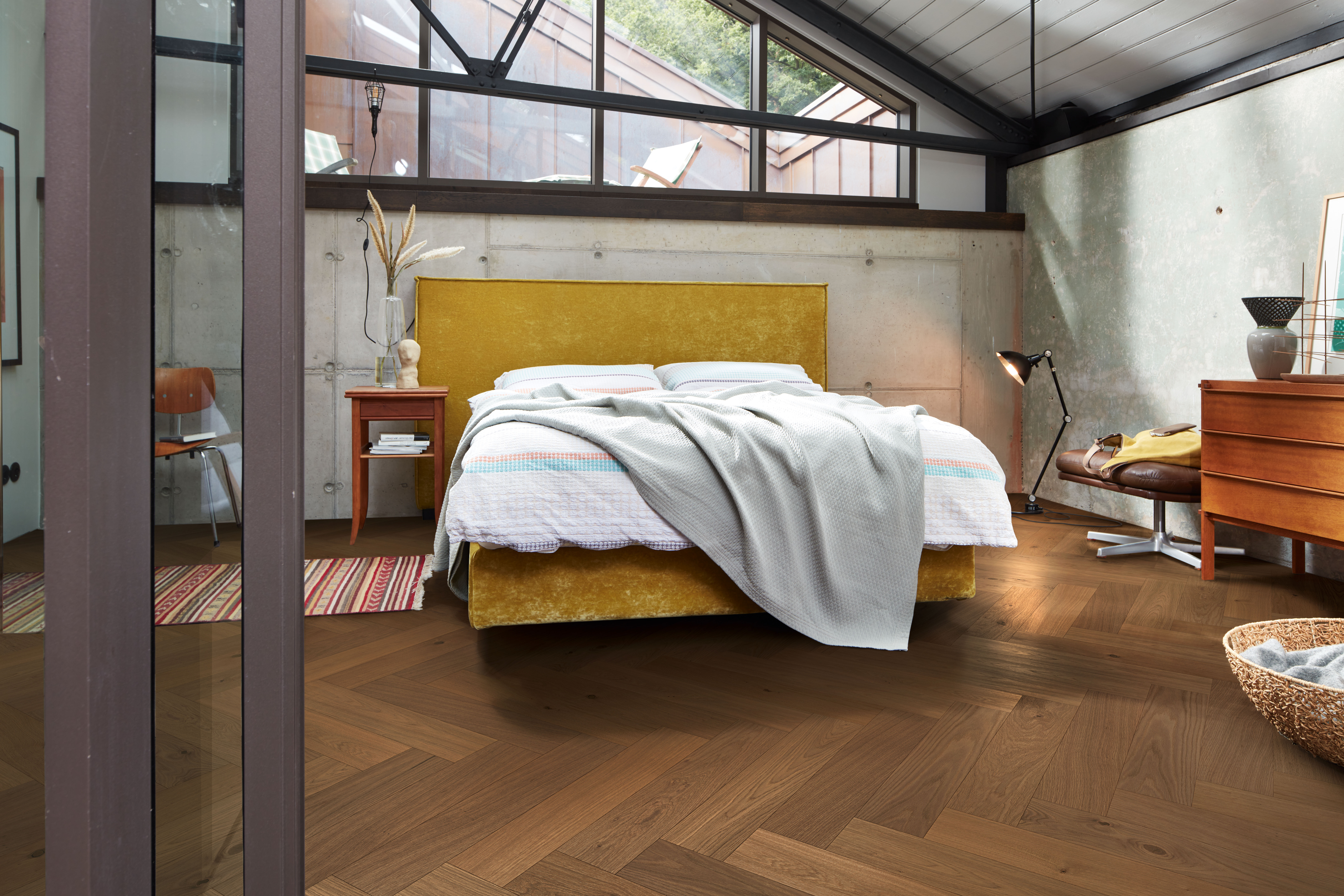 11 mm Lindura-Holzboden HS 500 ultramattlackiert - Nussbaum amerikanisch classic 08924_1 11 mm Lindura-Holzboden HS 500 ultramattlackiert - Nussbaum amerikanisch classic 08924_1