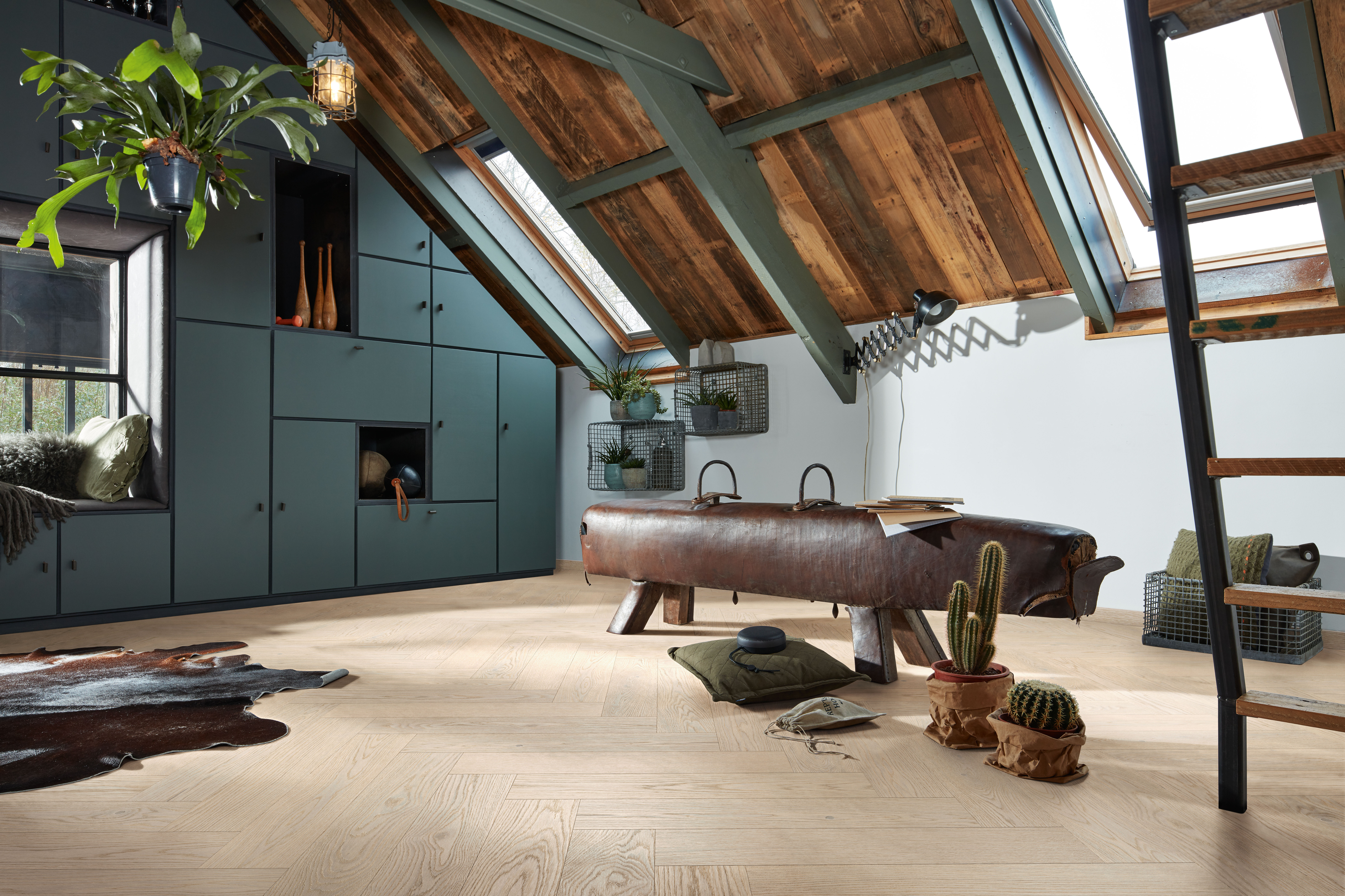 11 mm Lindura-Holzboden HS 500 ultramattlackiert - Eiche classic arcticweiß 08927_1 11 mm Lindura-Holzboden HS 500 ultramattlackiert - Eiche classic arcticweiß 08927_1