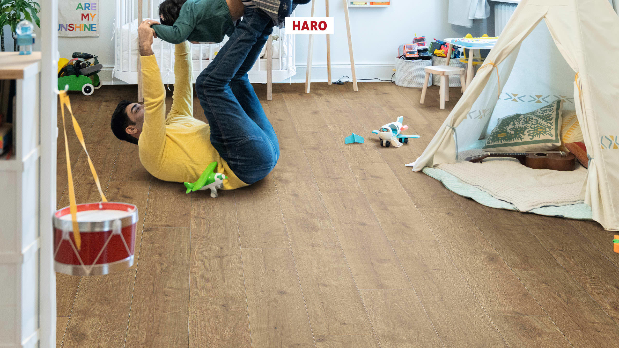 7 mm HARO Laminatboden Tritty 90 - Eiche Savona natur_1 7 mm HARO Laminatboden Tritty 90 - Eiche Savona natur_1