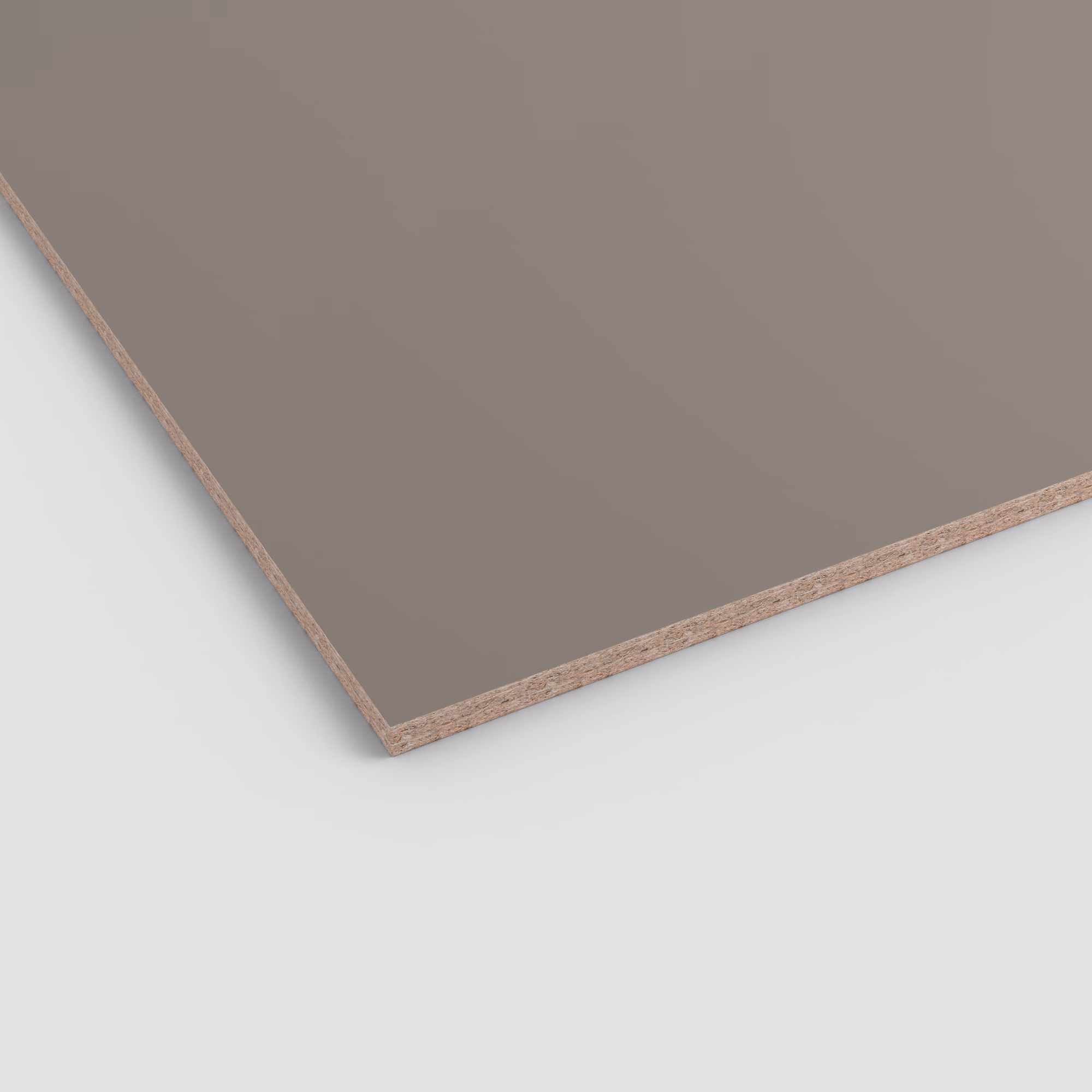 Matte EGGER Dekorspanplatte U767 ST9 in 19 mm Stärke. Die unifarbene Oberfläche ist ein elegantes Taupe-Grau. An der Schnittkante ist der robuste Spanplattenkern sichtbar.