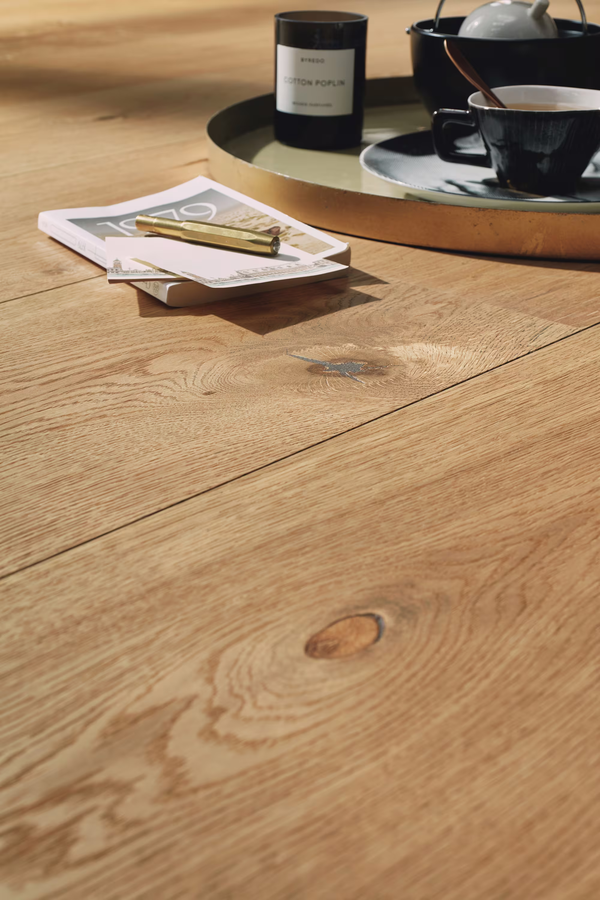 meister-11-mm-lindura-holzboden-hd-400-ultramattlackiert---eiche-authentic-gebuerstet-08915-11x205x2200mm-laengsseitige-v-fuge-kopfseitige-microfuge-blauer-engel-ultramattlackie-04 11 mm Lindura-Holzboden HD 400 ultramattlackiert - Eiche authentic gebürstet 08915_meister-11-mm-lindura-holzboden-hd-400-ultramattlackiert---eiche-authentic-gebuerstet-08915-11x205x2200mm-laengsseitige-v-fuge-kopfseitige-microfuge-blauer-engel-ultramattl