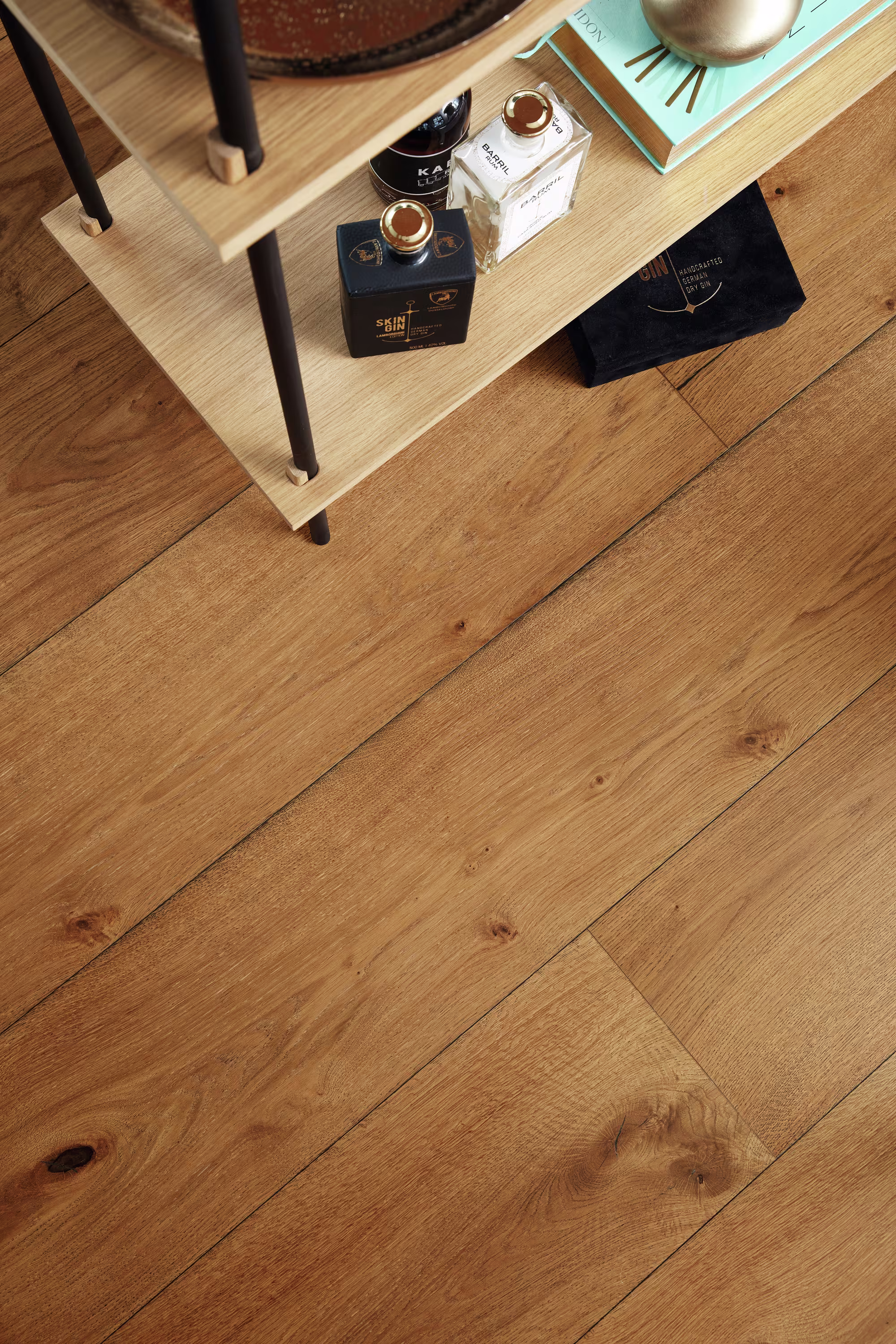 meister-11-mm-lindura-holzboden-hd-400-naturgeoelt---eiche-authentic-kastanienbraun-gebuerstet-08911-11x270x2200mm-laengsseitige-v-fuge-kopfseitige-microfuge-naturgeoelt-blauer-04 11 mm Lindura-Holzboden HD 400 naturgeölt - Eiche authentic kastanienbraun gebürstet 08911_meister-11-mm-lindura-holzboden-hd-400-naturgeoelt---eiche-authentic-kastanienbraun-gebuerstet-08911-11x270x2200mm-laengsseitige-v-fuge-kopfseitige-microfuge-naturg