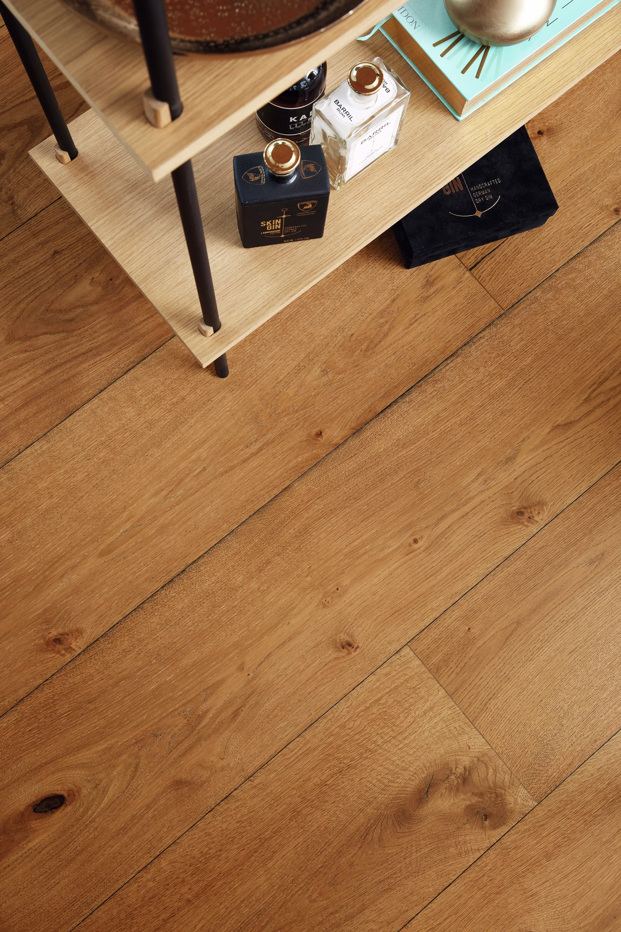 meister-11-mm-lindura-holzboden-hd-400-naturgeoelt---eiche-authentic-kastanienbraun-gebuerstet-08911-11x270x2200mm-laengsseitige-v-fuge-kopfseitige-microfuge-naturgeoelt-blauer-04 11 mm Lindura-Holzboden HD 400 naturgeölt - Eiche authentic kastanienbraun gebürstet 08911_meister-11-mm-lindura-holzboden-hd-400-naturgeoelt---eiche-authentic-kastanienbraun-gebuerstet-08911-11x270x2200mm-laengsseitige-v-fuge-kopfseitige-microfuge-naturg