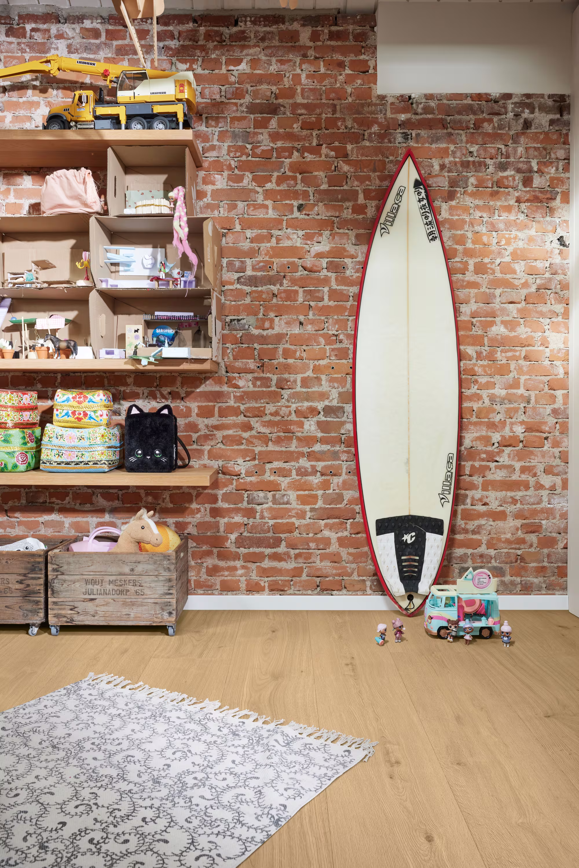 5,5 mm MeisterDesign. allround DD 700 S - Lakewood Oak natural 07456_meister-55-mm-meisterdesign-allround-dd-700-s---lakewood-oak-natural-07456-55x244x1290mm-b1-multiclic-umlaufende-microfase-blauer-engel-2333-r10-p-tec-strong-ja-kurzdiele-lifeti-03