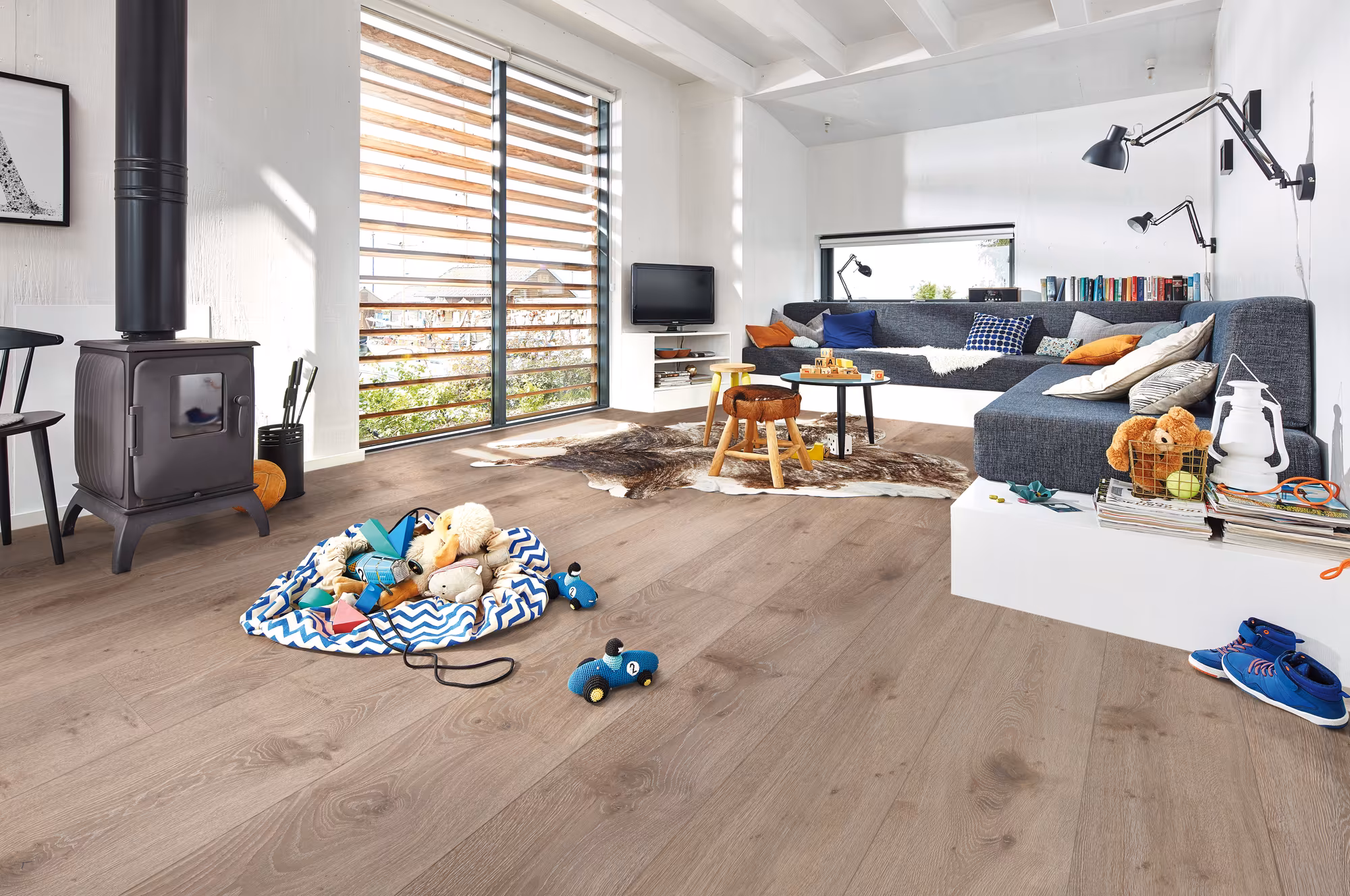 meister-10-mm-meisterdesignlaminate-ll-250---bacheiche-07143-10x248x2052mm-diamand-pro-blauer-engel-umlaufende-microfuge-24h-wasserresistent-5g-dry-nein-2332-landhausdiele-25-ja-02 10 mm MeisterDesign.laminate LL 250 - Bacheiche 07143_meister-10-mm-meisterdesignlaminate-ll-250---bacheiche-07143-10x248x2052mm-diamand-pro-blauer-engel-umlaufende-microfuge-24h-wasserresistent-5g-dry-nein-2332-landhausdiele-25-ja-02