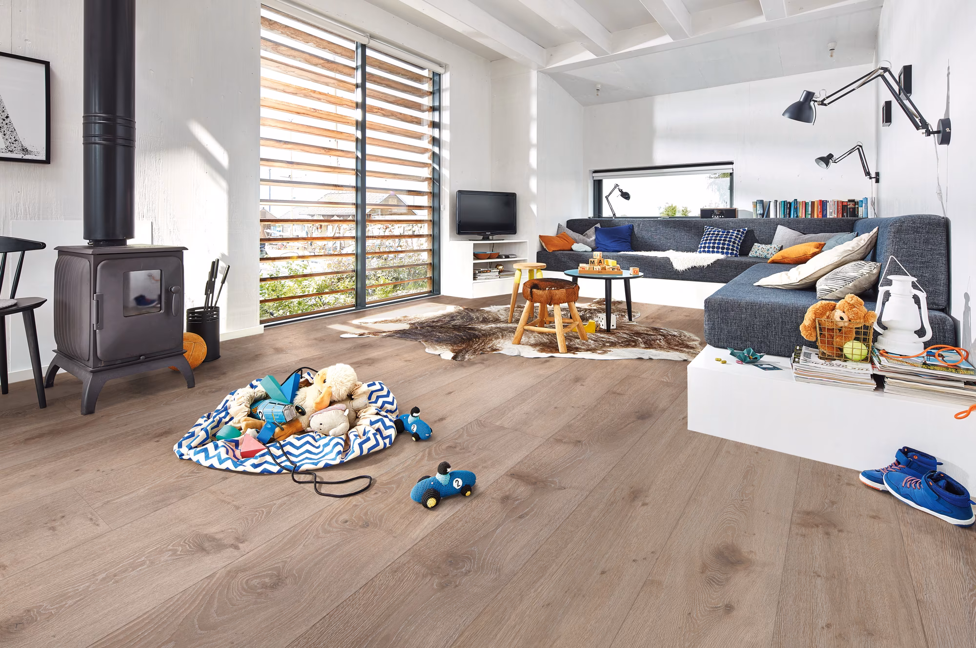 meister-10-mm-meisterdesignlaminate-ll-250---bacheiche-07143-10x248x2052mm-diamand-pro-blauer-engel-umlaufende-microfuge-24h-wasserresistent-5g-dry-nein-2332-landhausdiele-25-ja-02 10 mm MeisterDesign.laminate LL 250 - Bacheiche 07143_meister-10-mm-meisterdesignlaminate-ll-250---bacheiche-07143-10x248x2052mm-diamand-pro-blauer-engel-umlaufende-microfuge-24h-wasserresistent-5g-dry-nein-2332-landhausdiele-25-ja-02