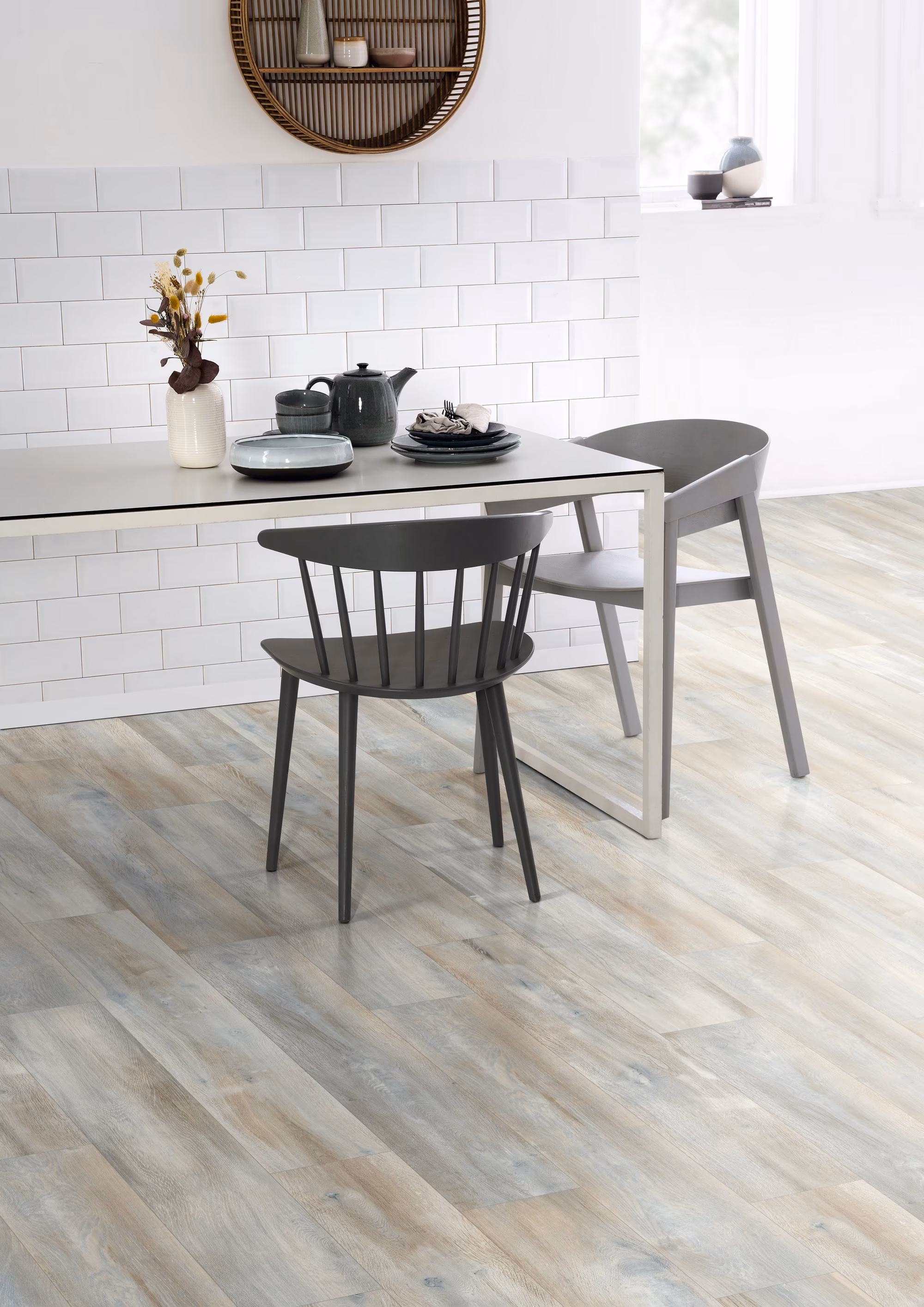 egger-8-mm-egger---abergele-eiche-dunkel---el2074-8x193x1292mm-blauer-engel-20-jahre-im-wohnbereich-nein-2332-kurzdiele-02 8 mm EGGER - Abergele Eiche dunkel - EL2074_egger-8-mm-egger---abergele-eiche-dunkel---el2074-8x193x1292mm-blauer-engel-20-jahre-im-wohnbereich-nein-2332-kurzdiele-02