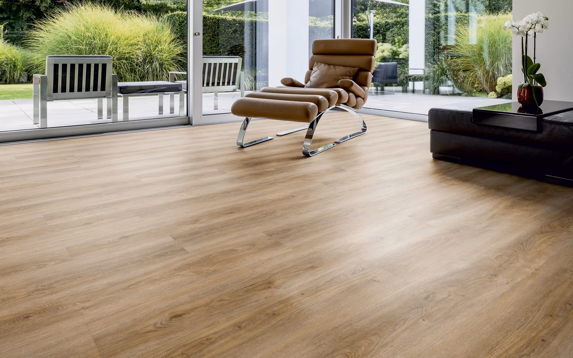 ter-huerne-25-mm-ter-huerne-soya-design-vinylboden---eiche-malaga-25x2413x15169mm-umlaufende-microfase-20-jahre-im-wohnbereich-2333-antibakterielle-oberflaeche-nein-r10-landhaus-04 2,5 mm ter Hürne Soya Design-Vinylboden - Eiche Malaga_ter-huerne-25-mm-ter-huerne-soya-design-vinylboden---eiche-malaga-25x2413x15169mm-umlaufende-microfase-20-jahre-im-wohnbereich-2333-antibakterielle-oberflaeche-nein-r10-landhaus-04