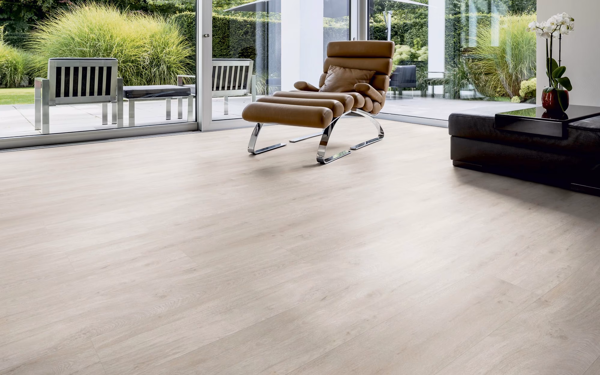 ter-huerne-25-mm-ter-huerne-soya-design-vinylboden---eiche-odessa-25x2413x15169mm-umlaufende-microfase-20-jahre-im-wohnbereich-2333-antibakterielle-oberflaeche-nein-r10-landhaus-05 2,5 mm ter Hürne Soya Design-Vinylboden - Eiche Odessa_ter-huerne-25-mm-ter-huerne-soya-design-vinylboden---eiche-odessa-25x2413x15169mm-umlaufende-microfase-20-jahre-im-wohnbereich-2333-antibakterielle-oberflaeche-nein-r10-landhaus-05