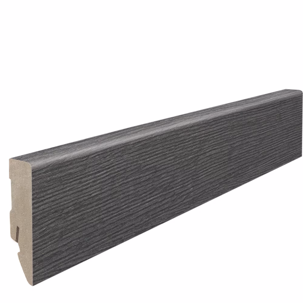 haro-16-x-58-mm-haro-stecksockelleiste-kubus---eiche-metallic-schwarz-58x16x2200mm-01 16 x 58 mm HARO Stecksockelleiste (Kubus) - Eiche Metallic schwarz_haro-16-x-58-mm-haro-stecksockelleiste-kubus---eiche-metallic-schwarz-58x16x2200mm-01